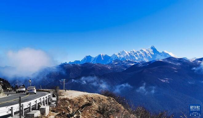 Pemandangan Indah di Gunung Namcha Barwa Tibet_fororder_1128170149_16396452335281n