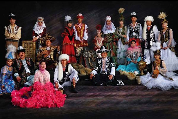 Pakaian Etnik Kazak