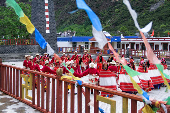 Guozhuang—Mutiara Kesenian Etnik Tibet
